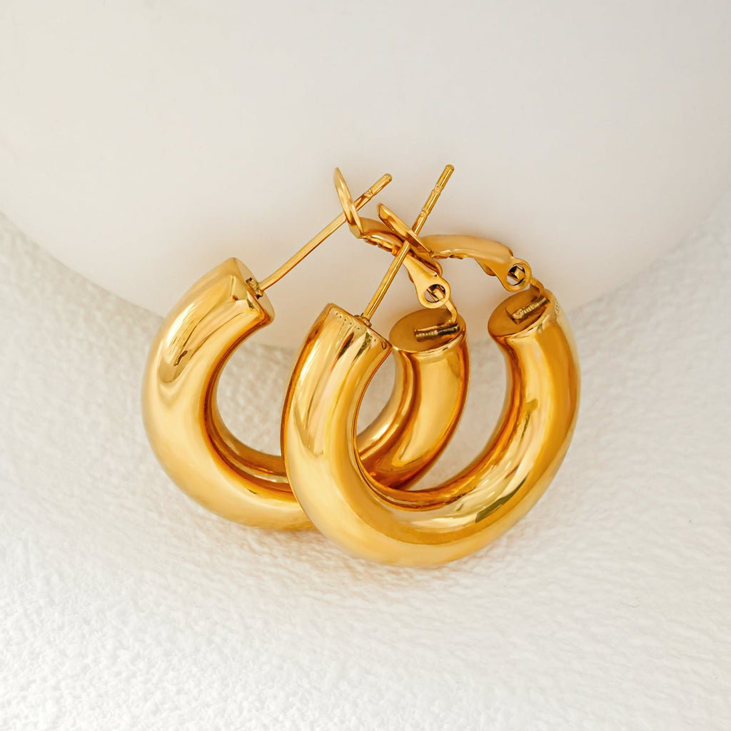 BLYDE Gold: Semi-Wide Essential Mini Hoop Earrings (2.5cm)