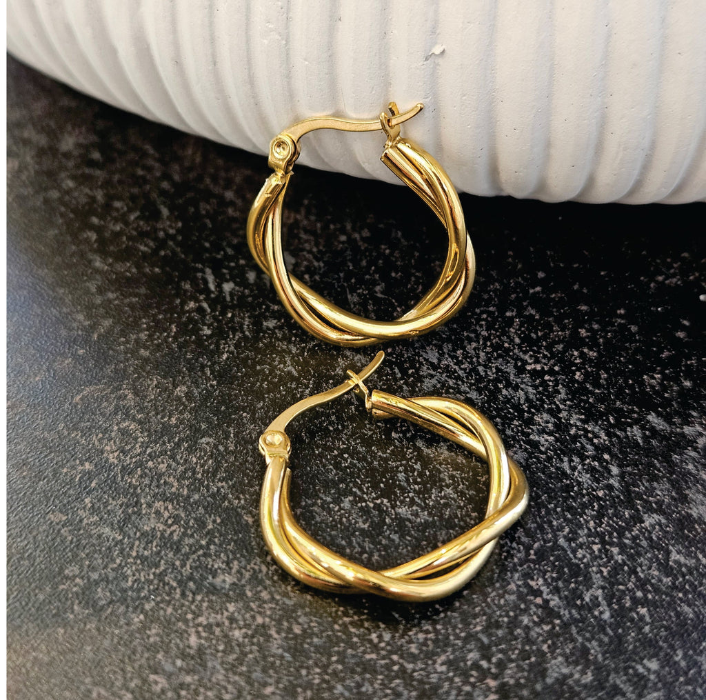 CARLOTA Gold: Twisted Metal Strands Hoop Earrings