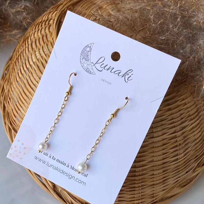 SIMPLE | Boucles pendantes avec perles d'eau douce
