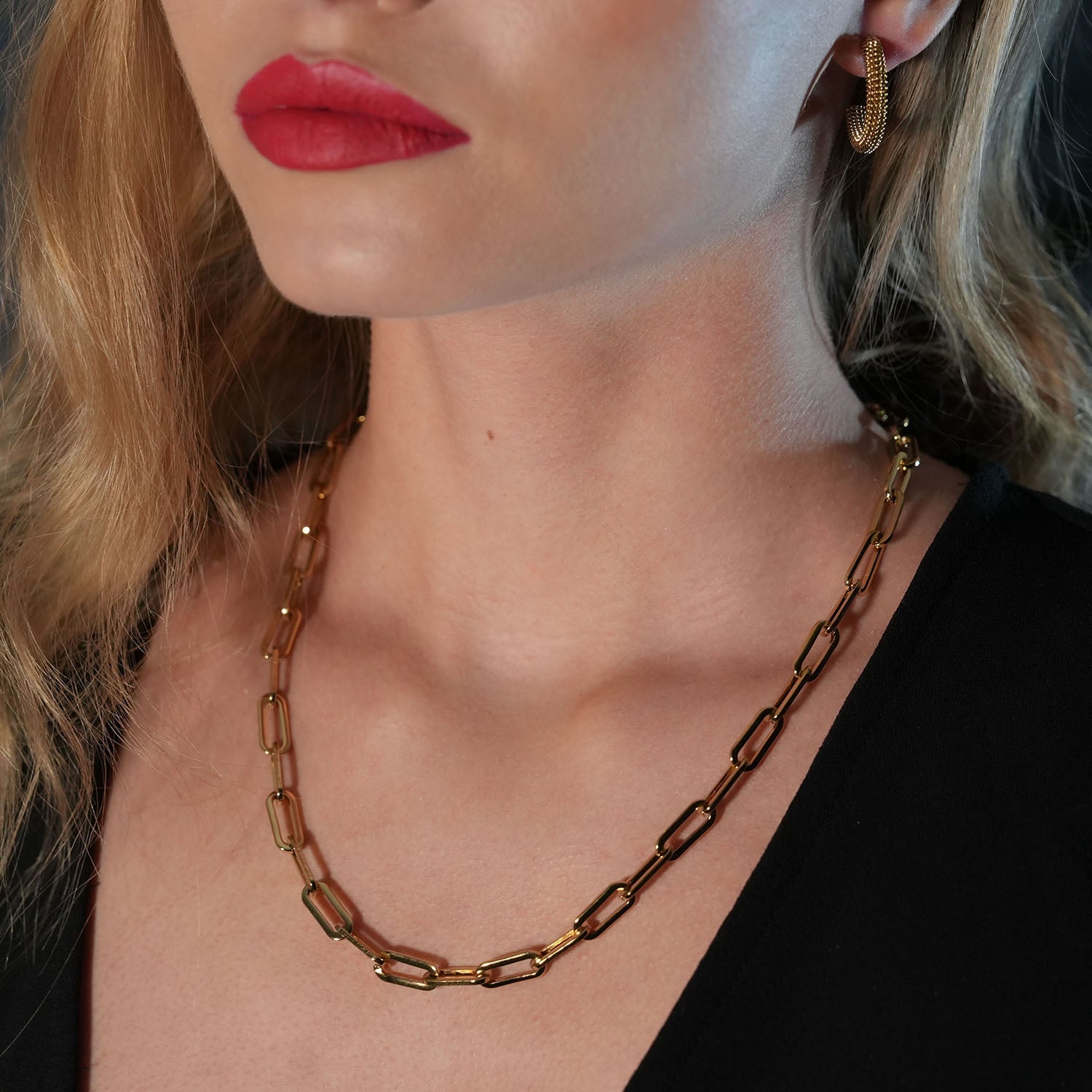 BAYSWATER 22": Contemporary Paper Clip Gold Chain Necklace