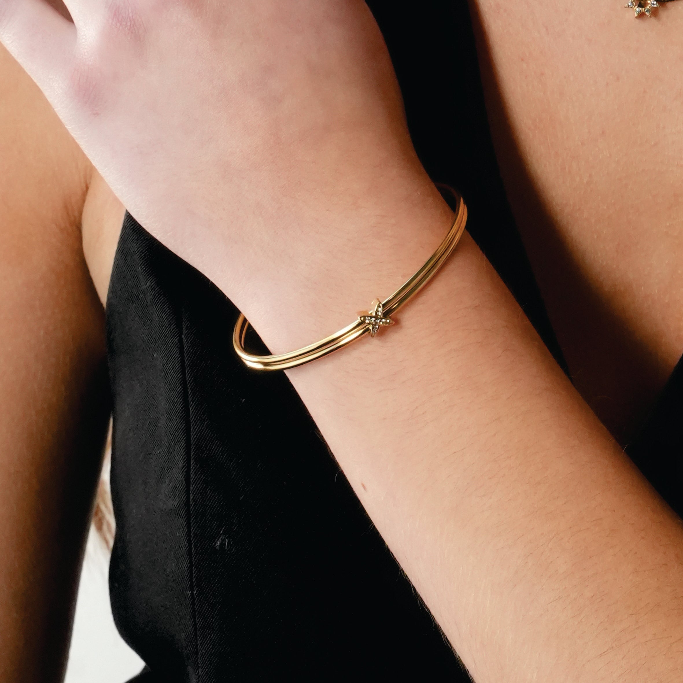 ODDASA Gold: Elegant Criss-Cross Dual Bangle Bracelet with Pavé Zirconia