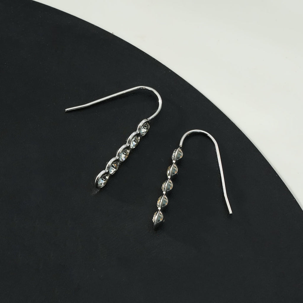 PELLA Silver (White Gold): Minimalist Moissanite Row Stud Earrings – Elegant Sparkle in Every Line