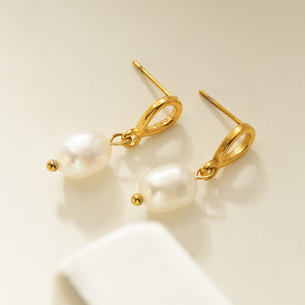 VARKONY Gold: Elegant Small Teardrop Earrings with Lustrous Freshwater Pearls