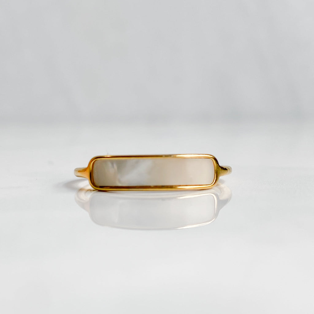 Bague dorée en nacre plaqué or 18K | CALYPSO