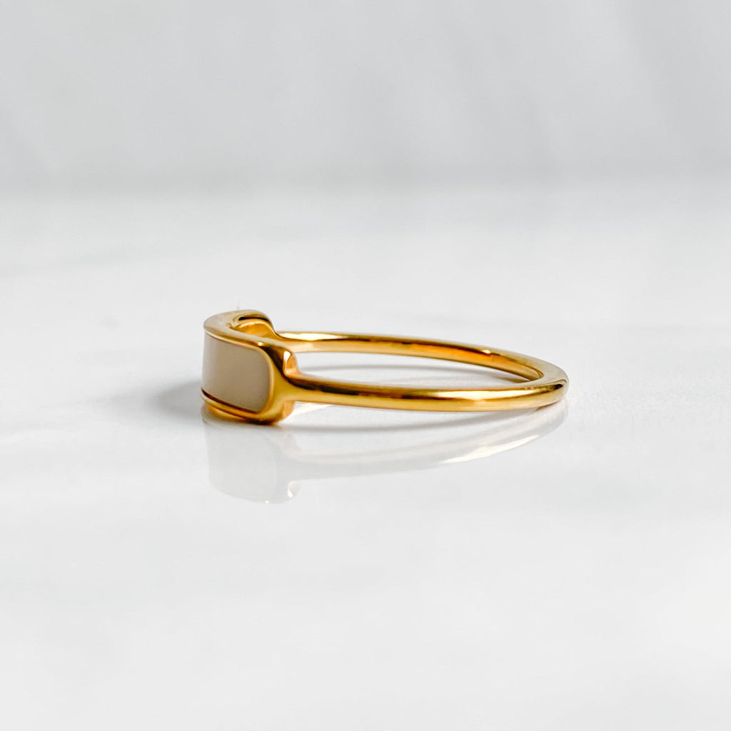 Bague dorée en nacre plaqué or 18K | CALYPSO