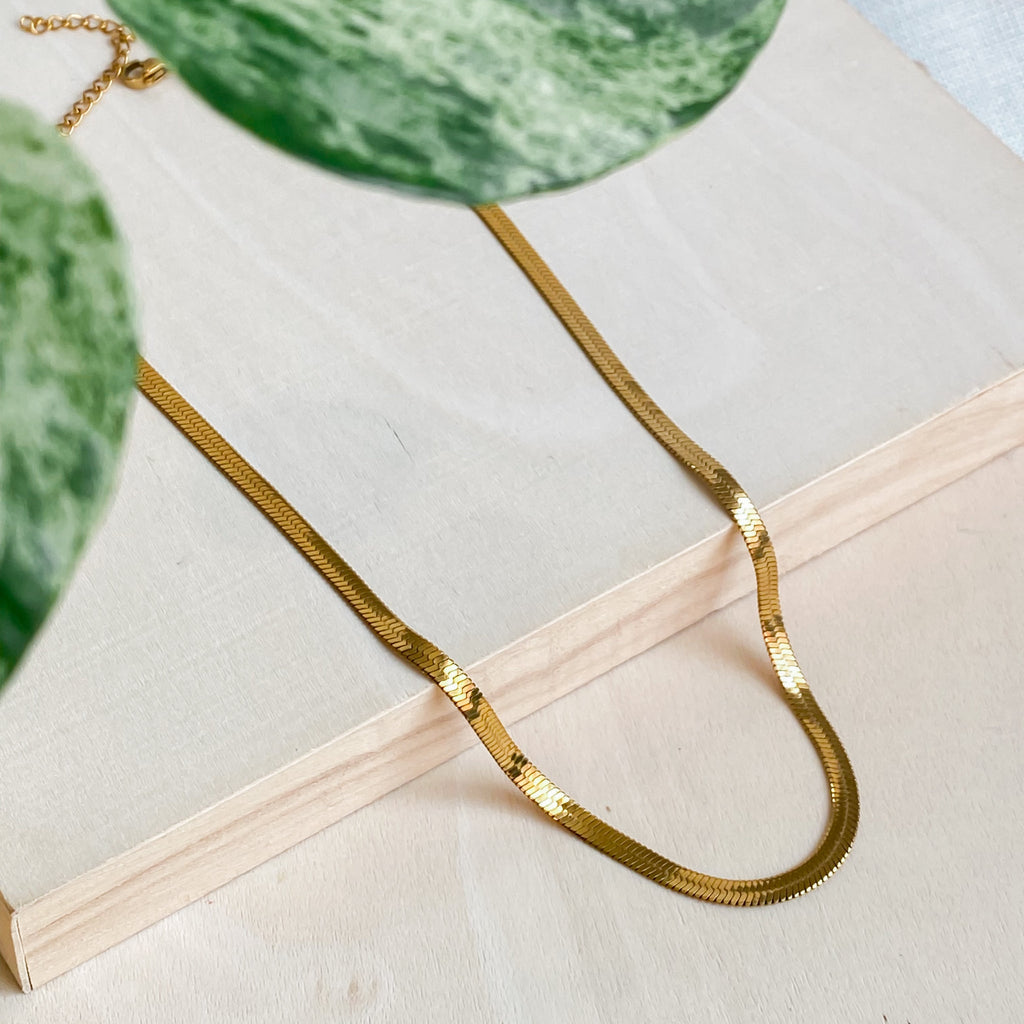 Collier ras de cou doré en acier inoxydable 18K | CLÉOPÂTRE